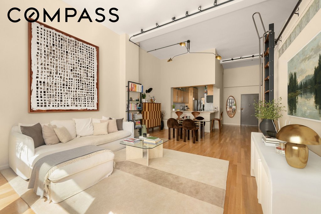 261 Broadway, Unit 2C photo 3