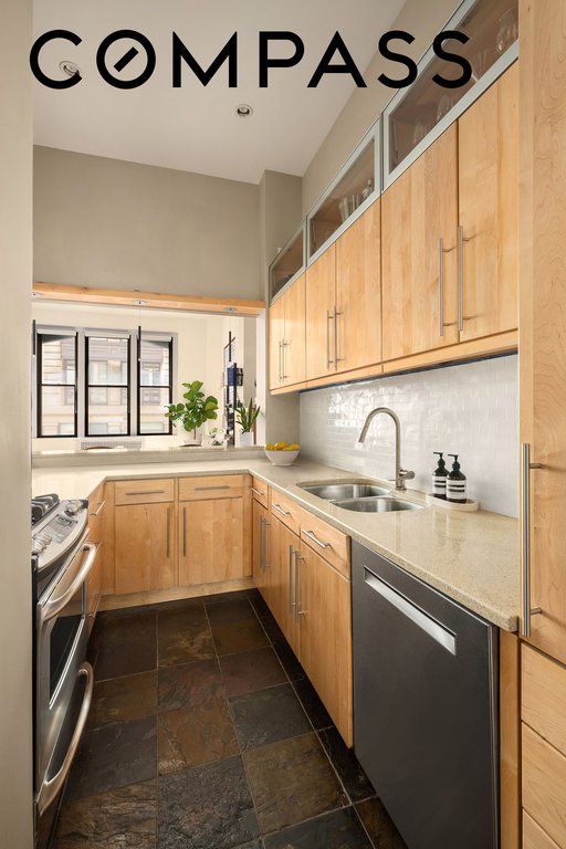 261 Broadway, Unit 2C photo 6