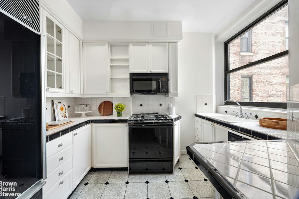 465 West End Avenue, Unit 10D photo 5