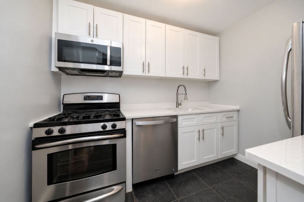 315 East 70th Street, Unit 8K photo 5