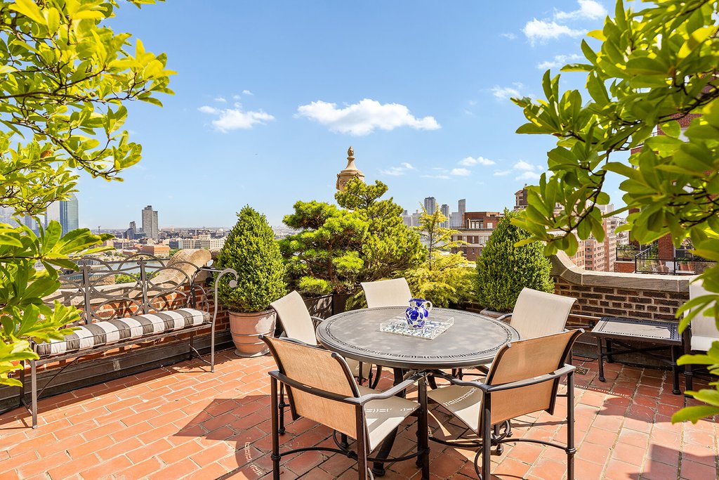 30 Sutton Place, Unit PHA photo 13