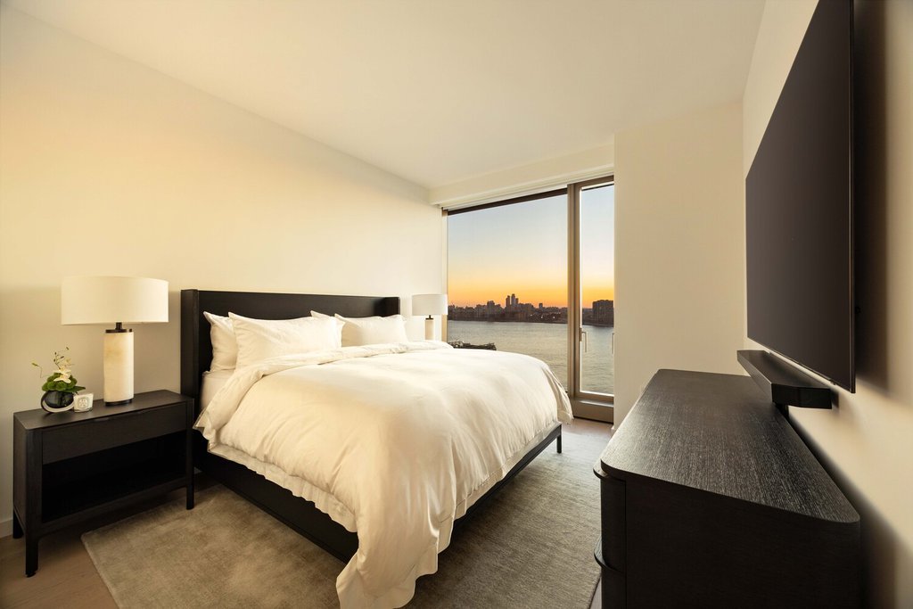 500 West 18th Street, Unit WEST18B photo 9