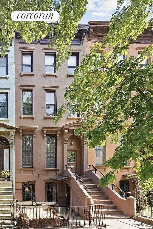 457 6th Street – For Sale