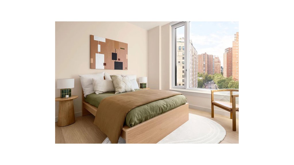 280 West 24th Street, Unit 7M photo 4