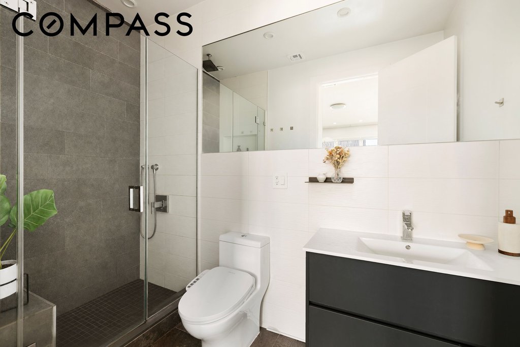3 Ridgewood Place, Unit PH4 photo 9