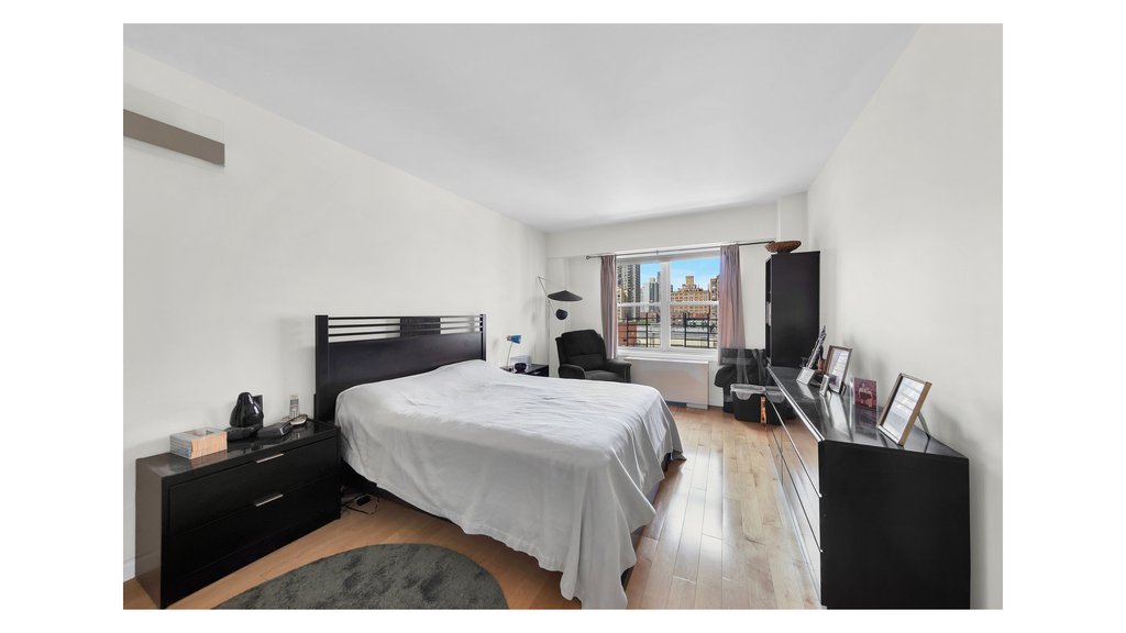 370 East 76th Street, Unit C1209 photo 11