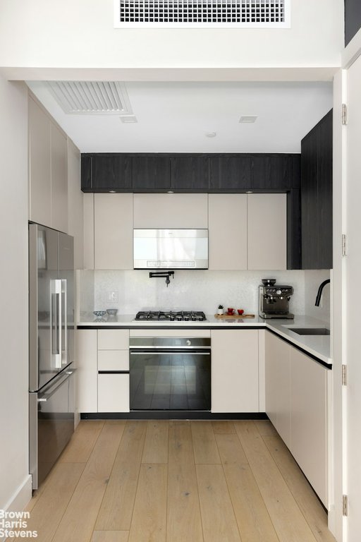 1230 Bedford Avenue, Unit 3R photo 5