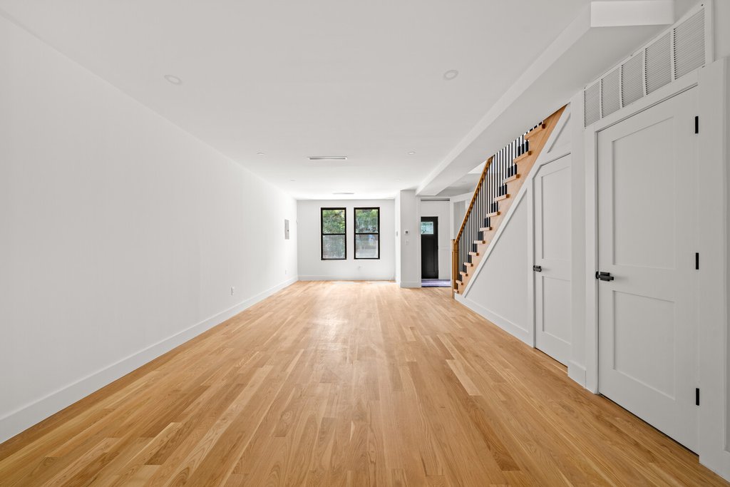 149 Lott Street – For Sale photo 3