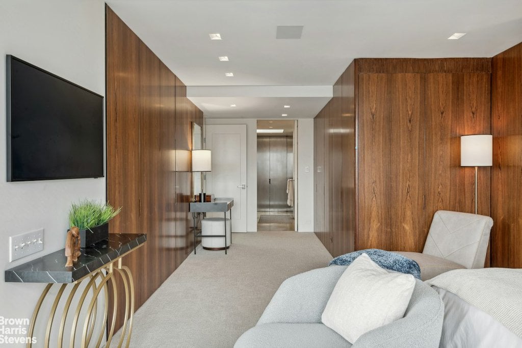 252 Seventh Avenue, Unit PHC photo 9