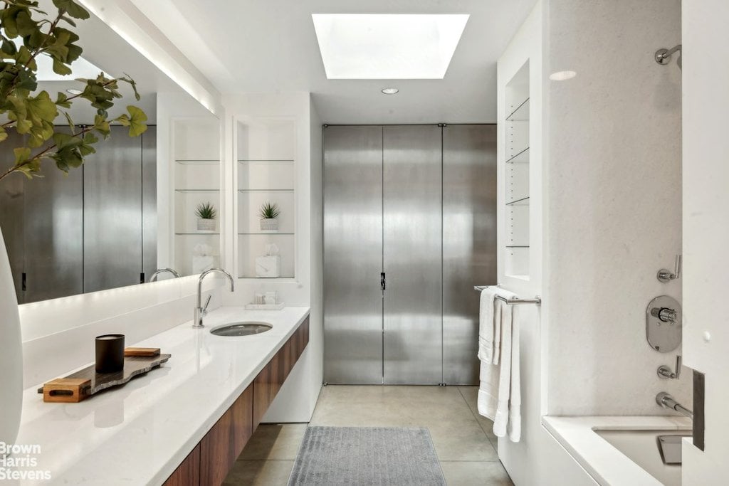 252 Seventh Avenue, Unit PHC photo 11