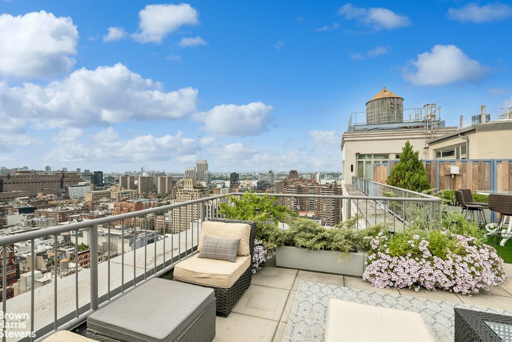 252 Seventh Avenue, Unit PHC photo 15