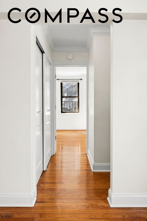 295 Bennett Avenue, Unit 8G photo 5