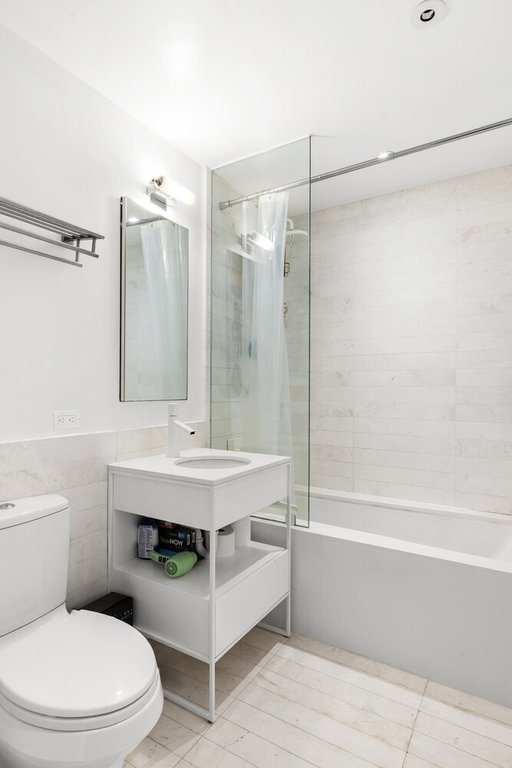 241 Fifth Avenue, Unit 8C photo 6