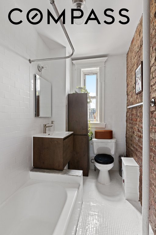 415 9th Street, Unit 53 photo 6