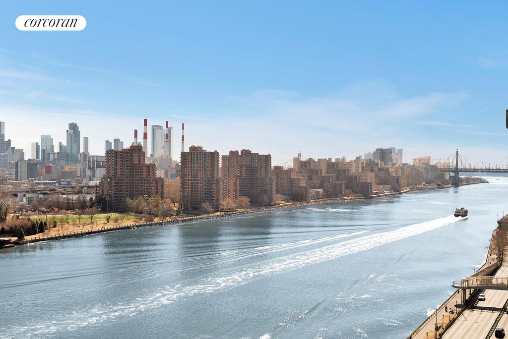25 East End Avenue, Unit 13G photo 2