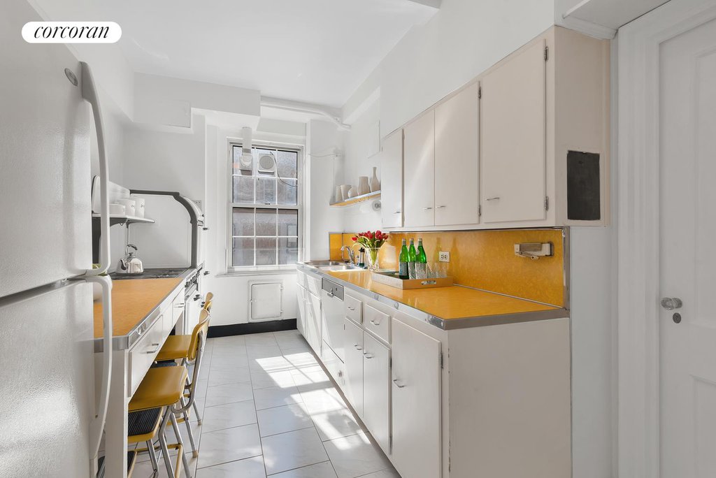 25 East End Avenue, Unit 13G photo 5