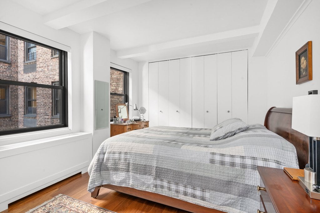 235 East 49th Street, Unit 8C photo 13