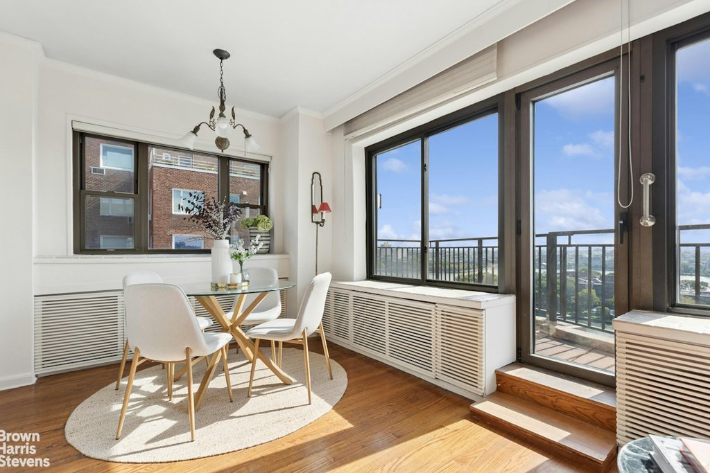 55 East End Avenue, Unit 16D photo 2