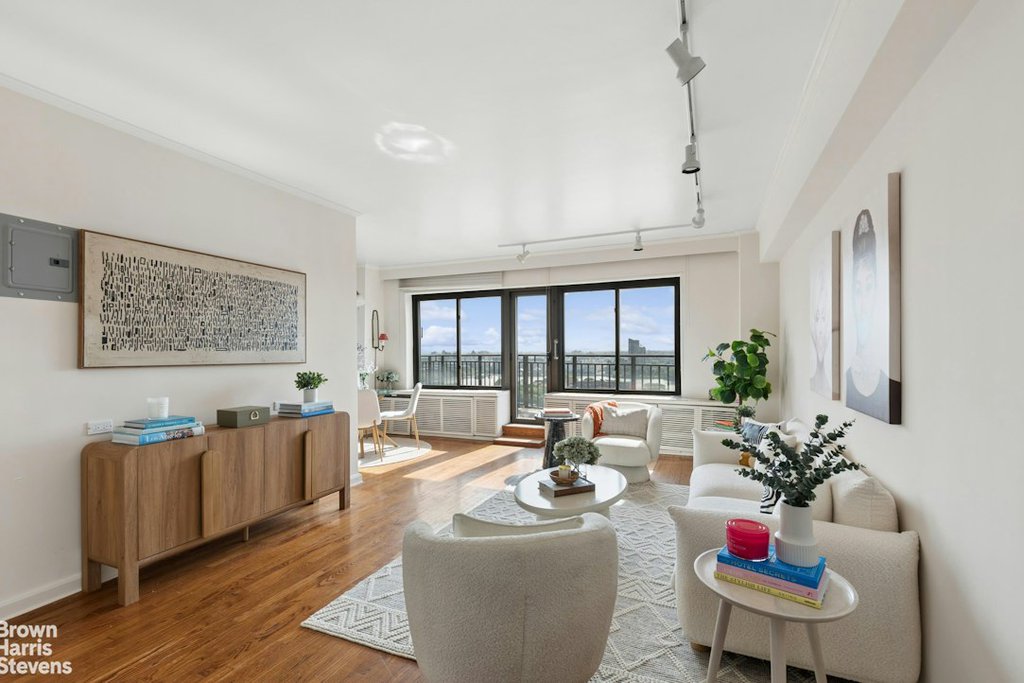 55 East End Avenue, Unit 16D photo 3