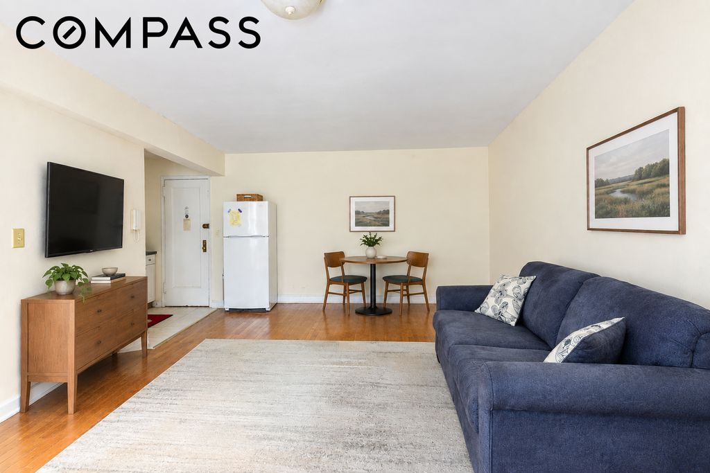 50-54 Astor Place, Unit 3G photo 2