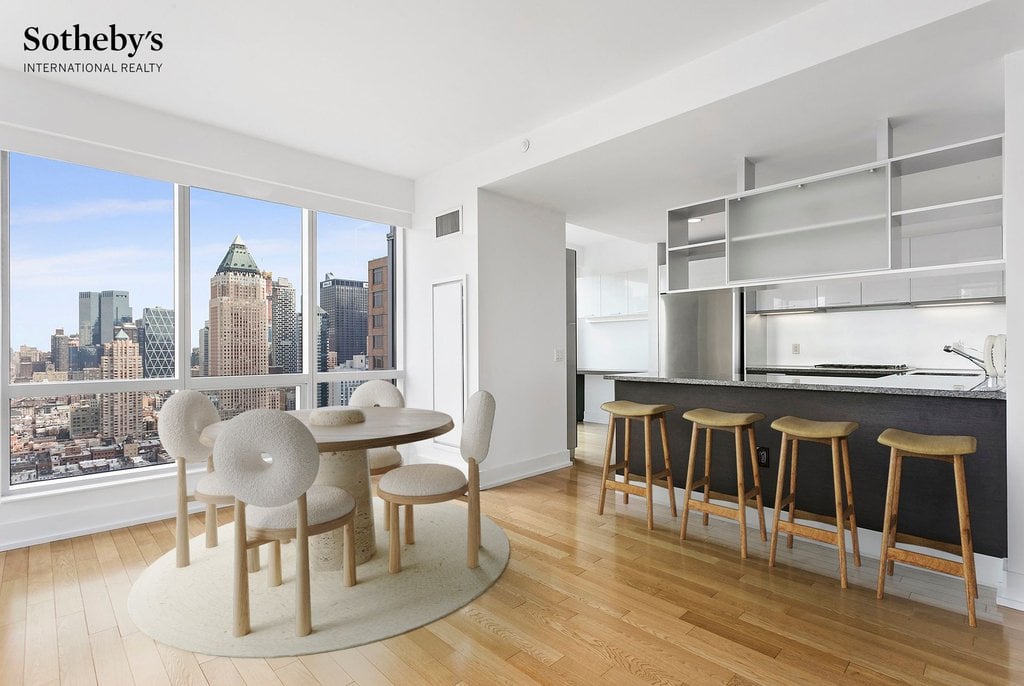350 West 42nd Street, Unit 36B photo 3