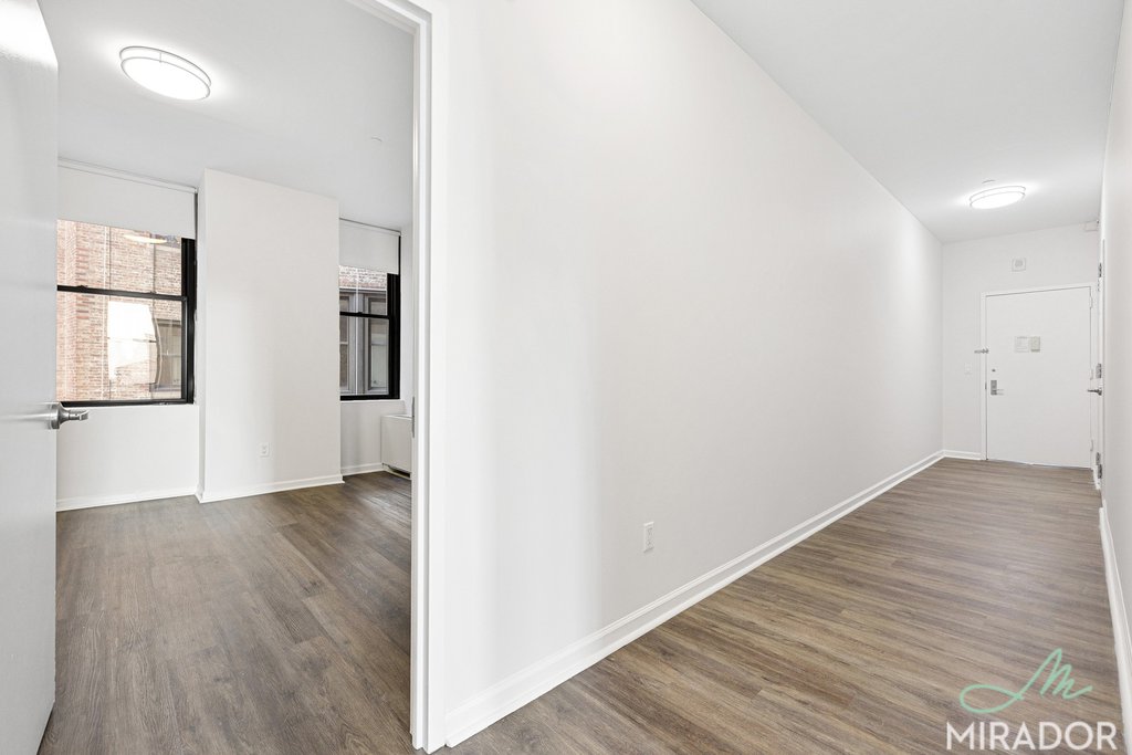 15 Park Row, Unit 19B photo 6