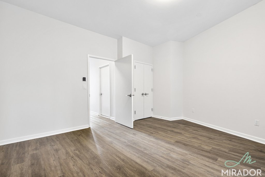 15 Park Row, Unit 19B photo 7