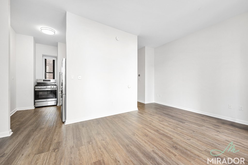 15 Park Row, Unit 19B photo 10