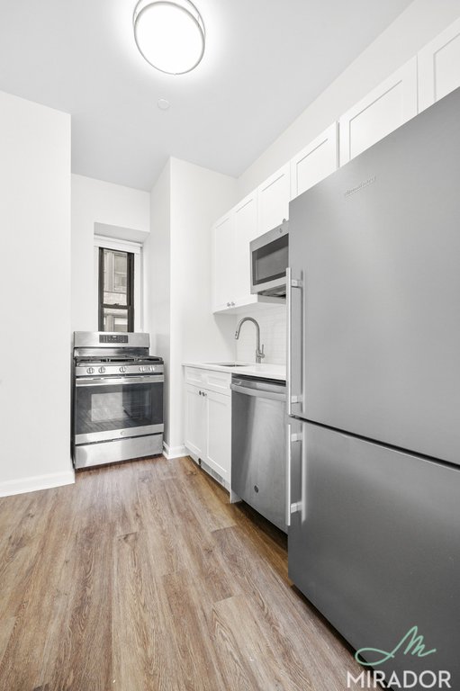 15 Park Row, Unit 19B photo 14