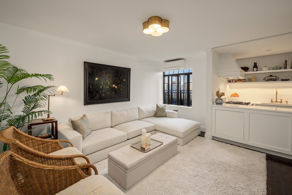 5 Tudor City Place, Unit PH7 photo 4