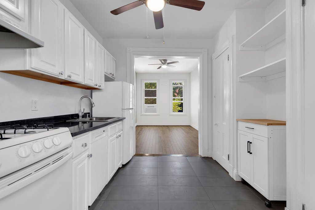 460 11th Street, Unit 1 photo 7