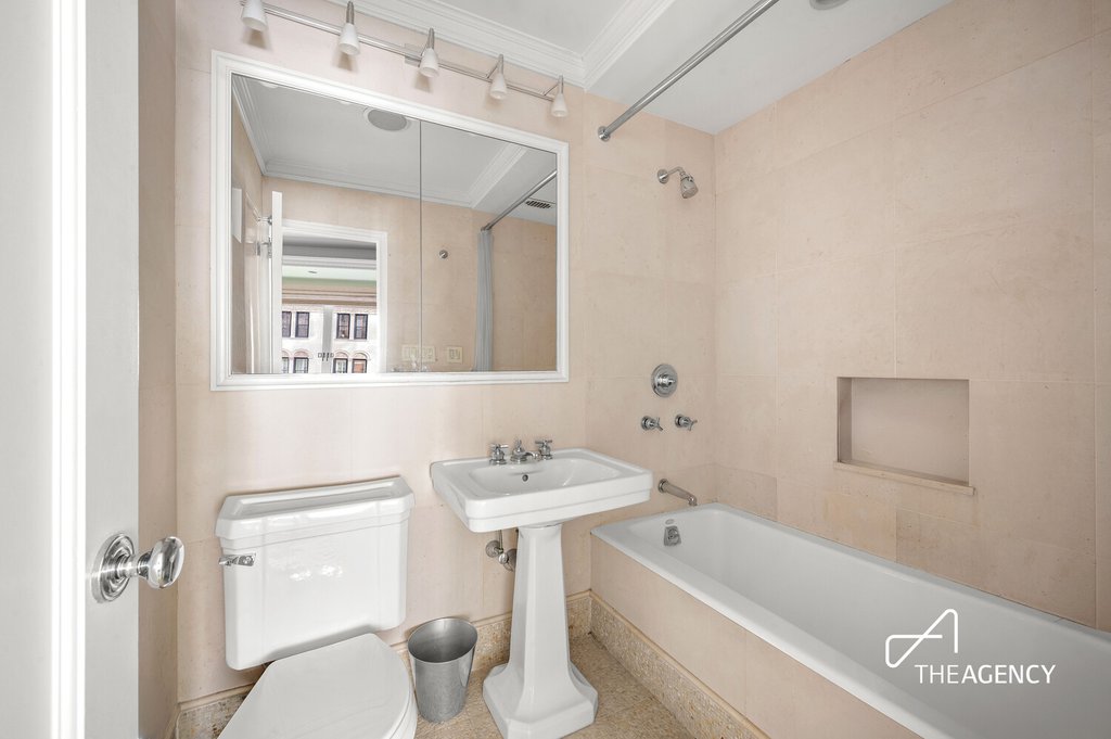 605 Park Avenue, Unit 15D photo 19