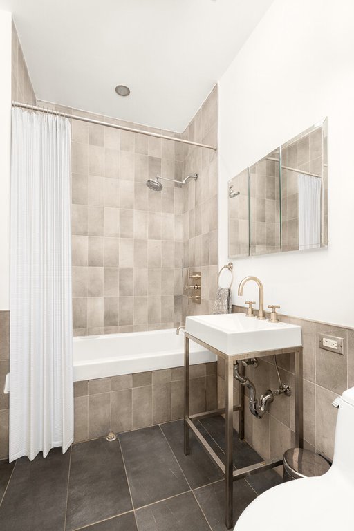 55 Berry Street, Unit 1B photo 6