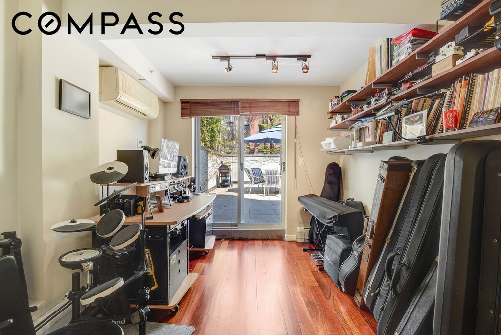 335 Warren Street, Unit 102 photo 8