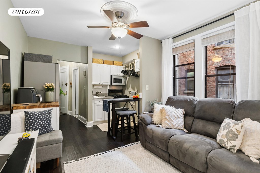 21 Butler Place, Unit 2D photo 3