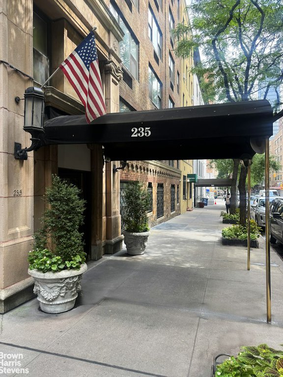235 East 73rd Street, Unit 10B photo 7