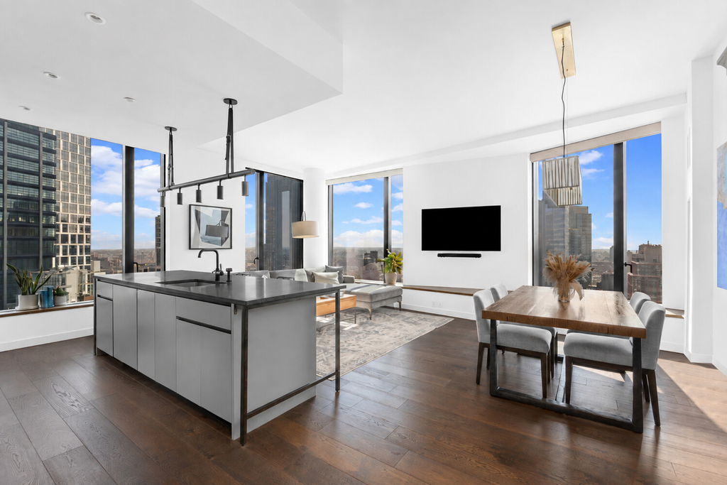 11 Hoyt Street, Unit 37B