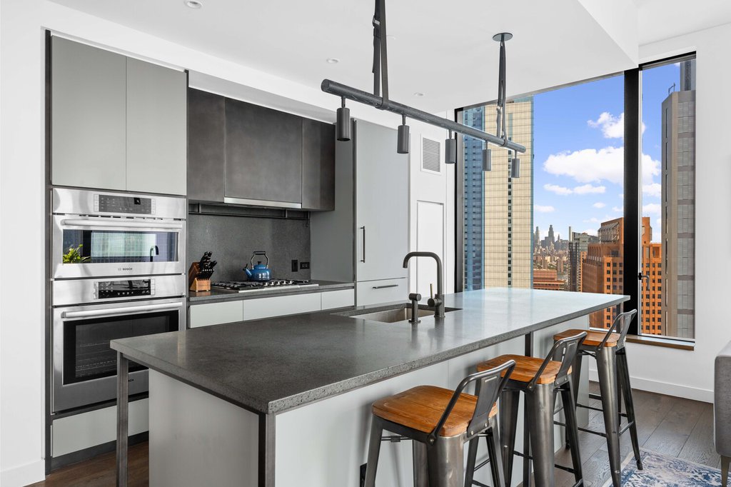 11 Hoyt Street, Unit 37B photo 3