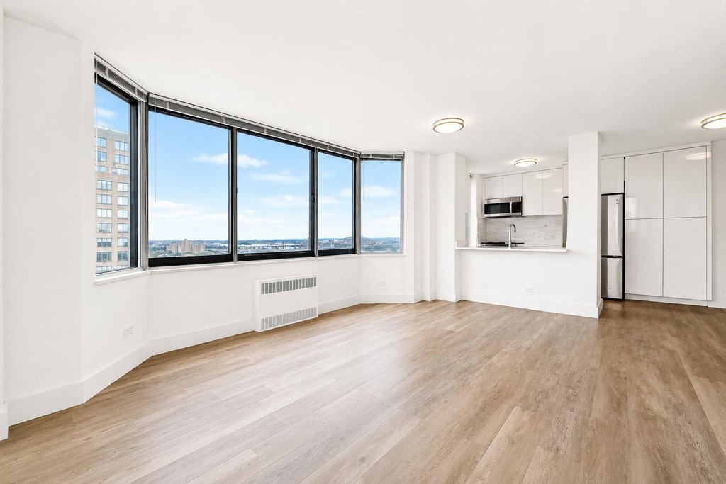 1735 York Avenue, Unit 30A photo 3