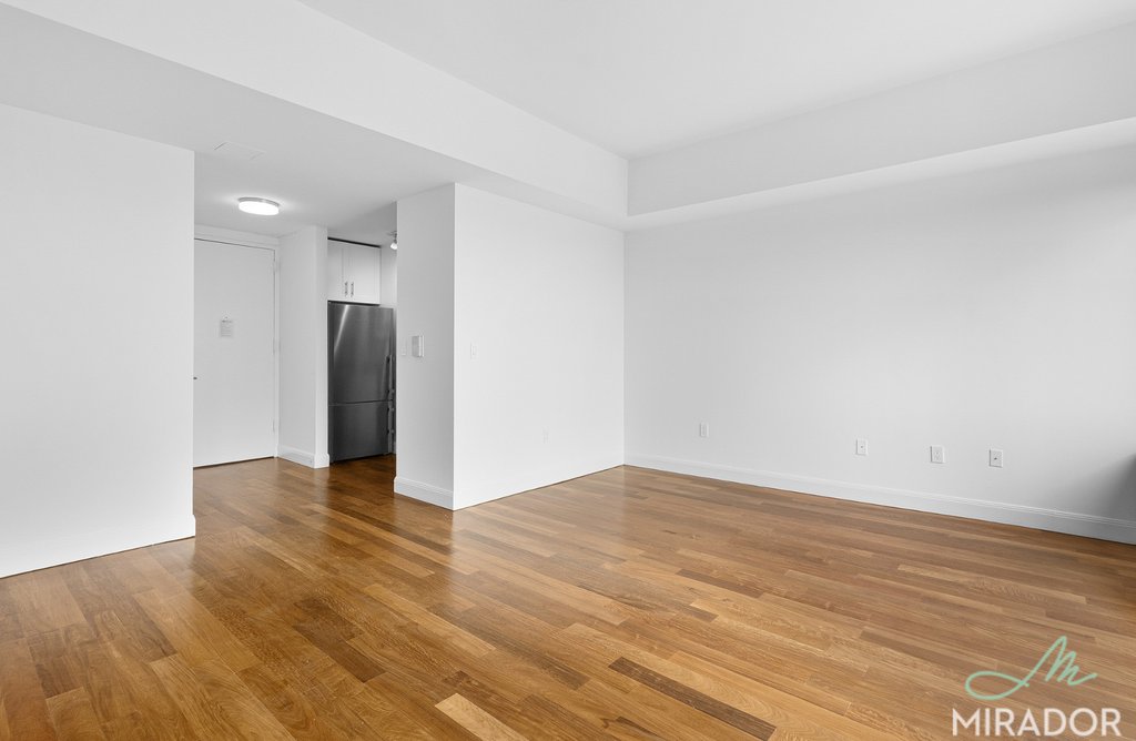 290 Third Avenue, Unit 31D photo 3