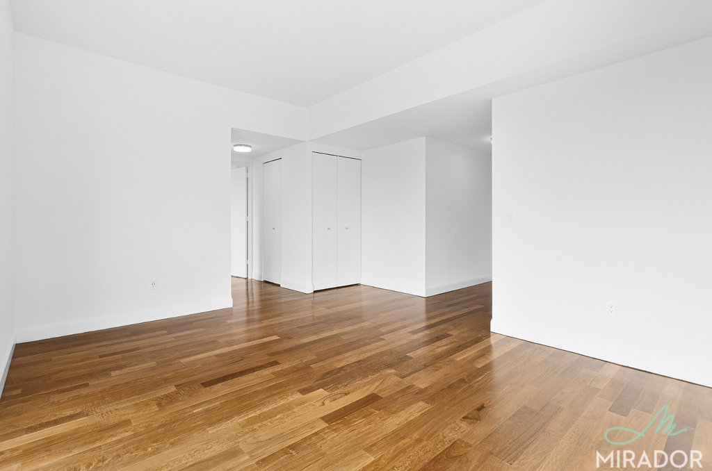 290 Third Avenue, Unit 31D photo 6