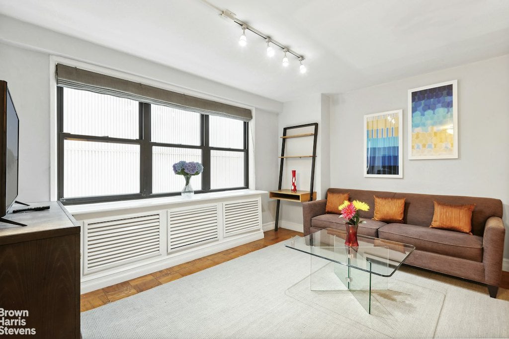 330 Third Avenue, Unit 5L