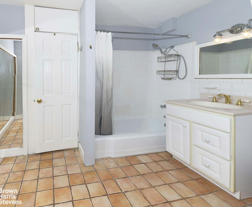330 Third Avenue, Unit 5L photo 5