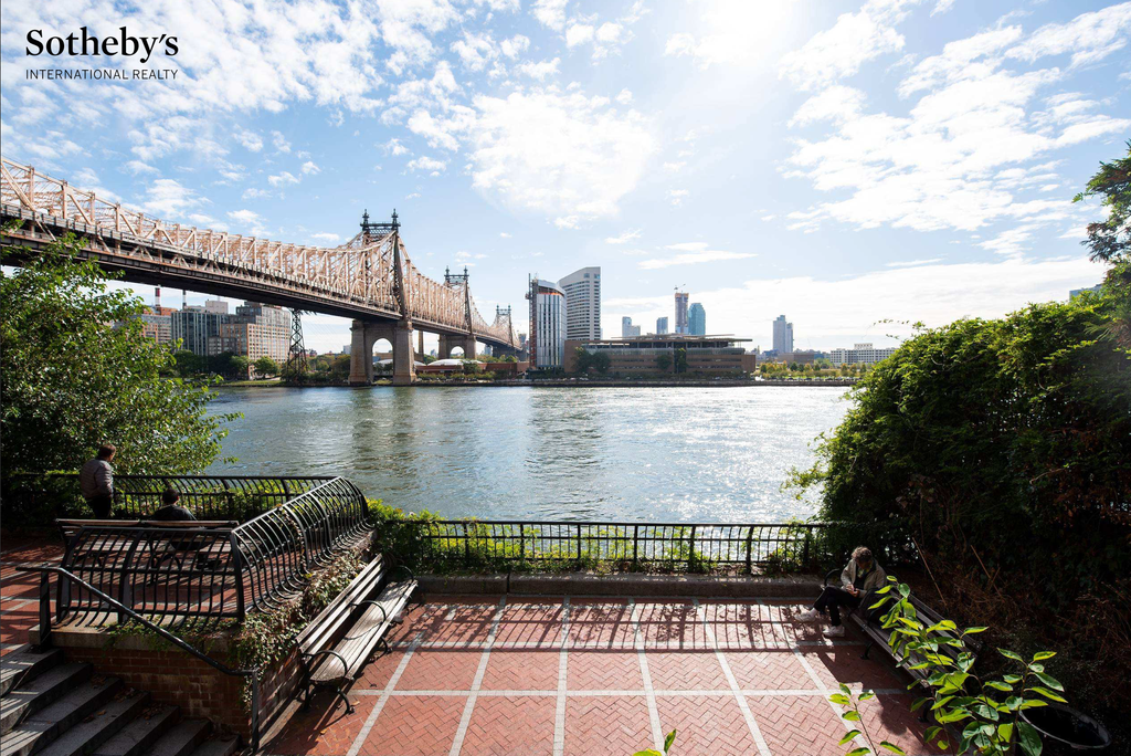 227 East 57th Street, Unit 19G photo 9