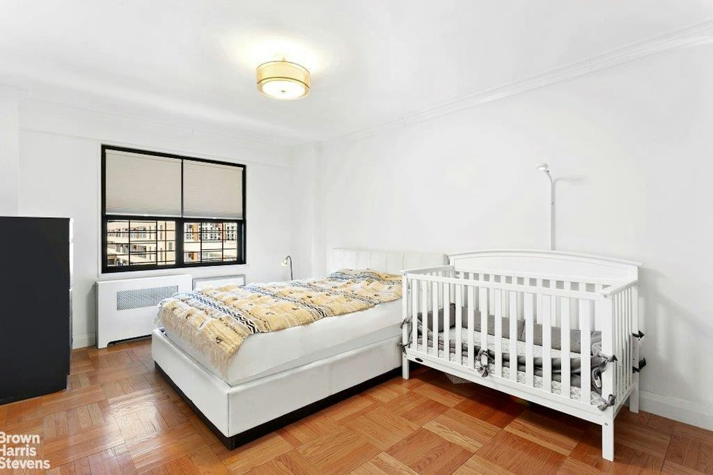 240 East 76th Street, Unit 6S photo 3