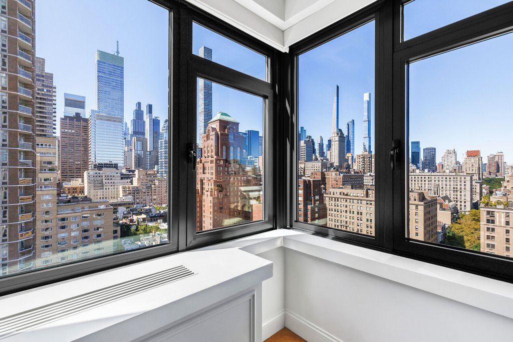 160 East 65th Street, Unit 16C photo 8