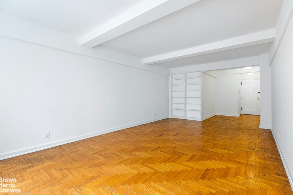 330 East 79th Street, Unit 8D photo 4