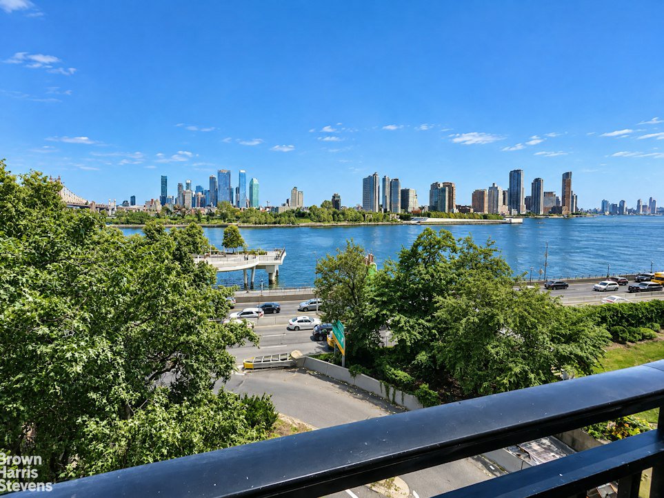 60 Sutton Place South, Unit 5CS