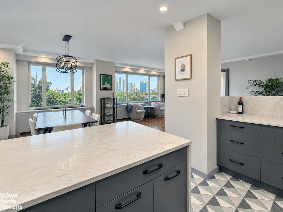60 Sutton Place South, Unit 5CS photo 12