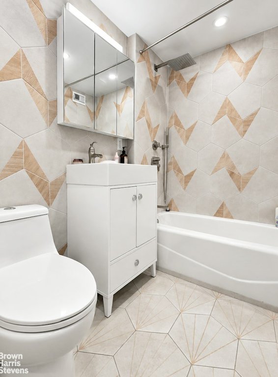60 Sutton Place South, Unit 5CS photo 23